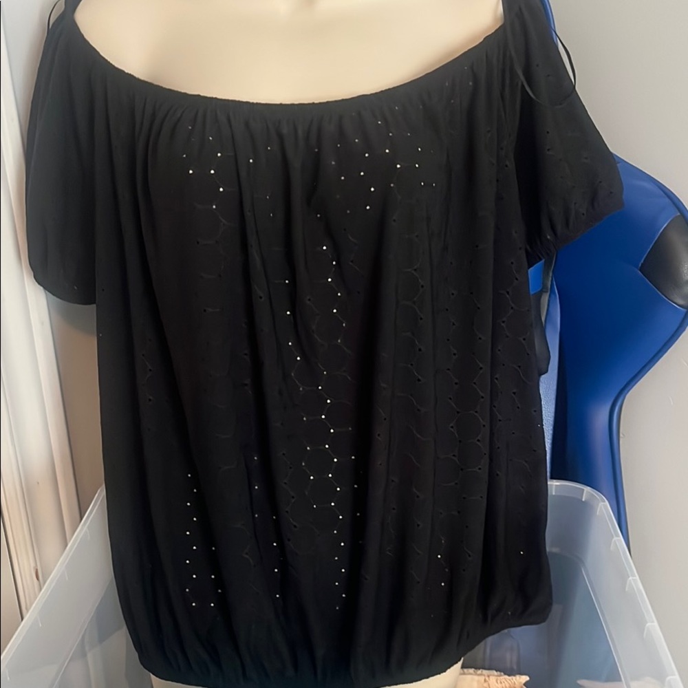 Kim & Cami Black Embellished Short Sleeve Blouse
